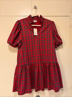Avara  NWT Red Plaid Puff Sleeve Tiered Dress